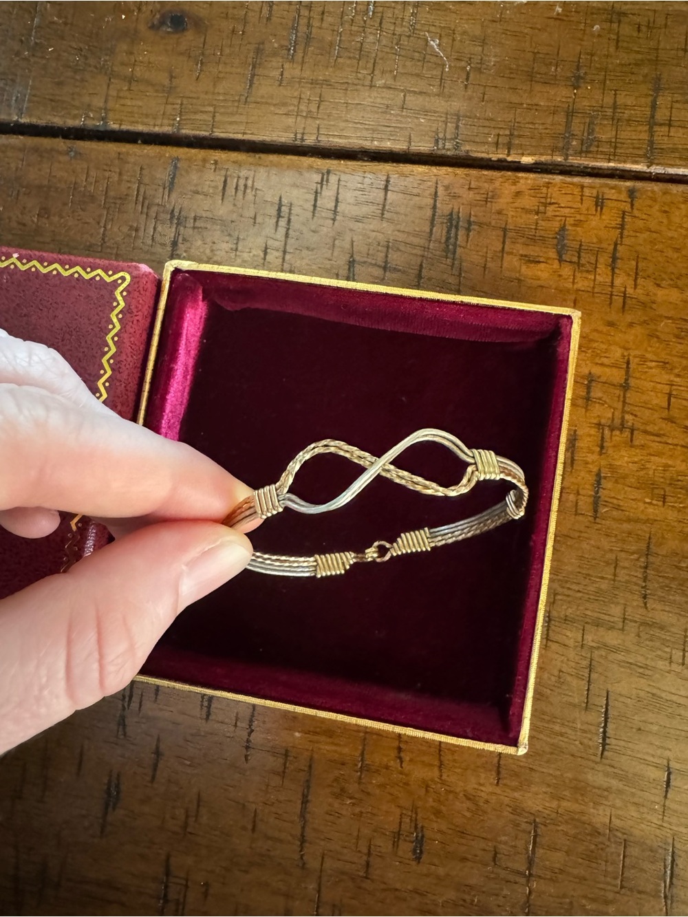 Ronaldo infinity bracelet